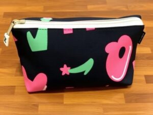 6 Steps to Creating a Customized Cosmetic Bag
