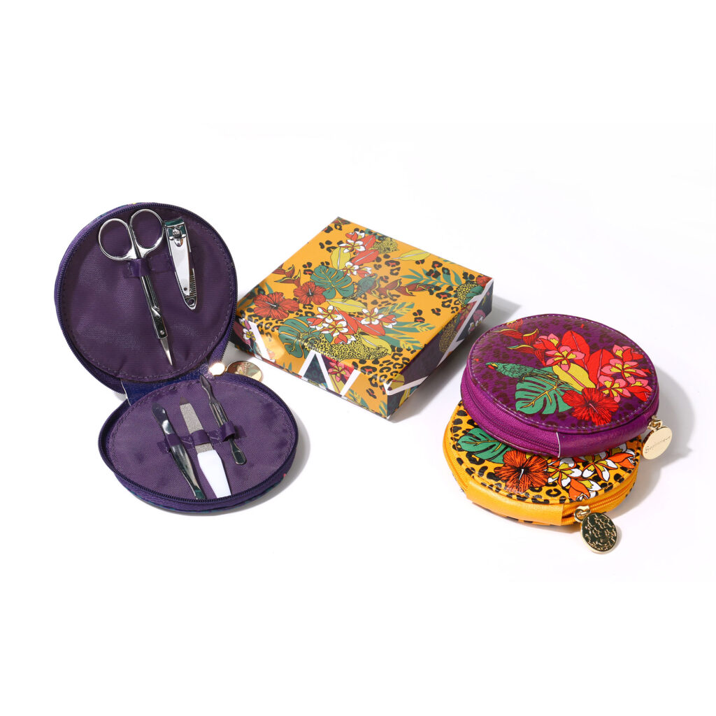 manicure set in printed pouch small order quantity OEM